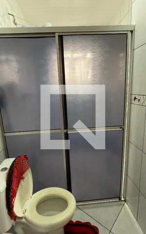 Casa à venda com 550m², 4 quartos e 2 vagas Casa à venda com 550m², 4 quartos e 2 vagasBanheiro 1