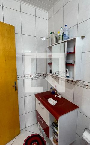 Casa à venda com 550m², 4 quartos e 2 vagas Casa à venda com 550m², 4 quartos e 2 vagasBanheiro 1
