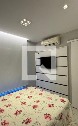 Casa de condomínio à venda com 264m², 4 quartos e 3 vagas Casa de condomínio à venda com 264m², 4 quartos e 3 vagasSuíte 2