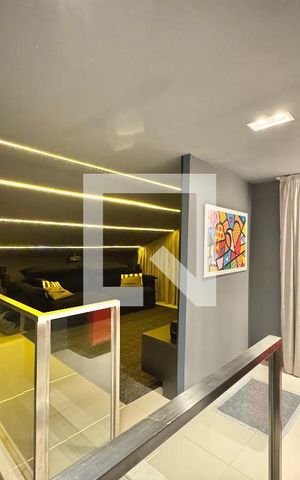 Casa de condomínio à venda com 264m², 4 quartos e 3 vagas Casa de condomínio à venda com 264m², 4 quartos e 3 vagasSala de TV