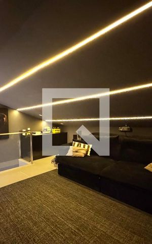 Casa de condomínio à venda com 264m², 4 quartos e 3 vagas Casa de condomínio à venda com 264m², 4 quartos e 3 vagasSala de TV