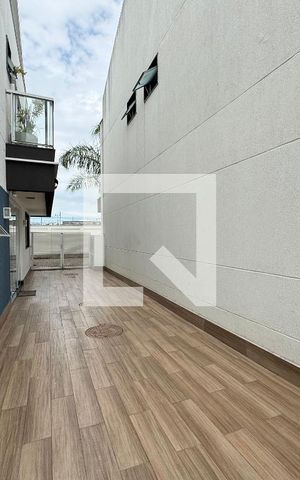 Casa de condomínio à venda com 264m², 4 quartos e 3 vagas Casa de condomínio à venda com 264m², 4 quartos e 3 vagasÁrea externa