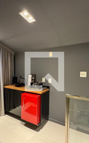 Casa de condomínio à venda com 264m², 4 quartos e 3 vagas Casa de condomínio à venda com 264m², 4 quartos e 3 vagasSala de TV