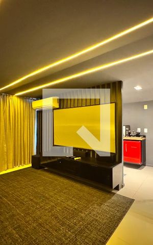 Casa de condomínio à venda com 264m², 4 quartos e 3 vagas Casa de condomínio à venda com 264m², 4 quartos e 3 vagasSala de TV