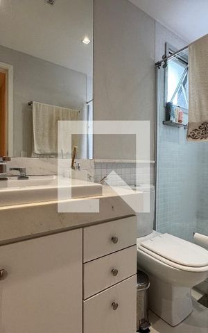 Casa de condomínio à venda com 264m², 4 quartos e 3 vagas Casa de condomínio à venda com 264m², 4 quartos e 3 vagasSuíte 1 - Banheiro
