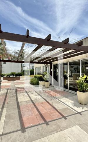 Casa de condomínio à venda com 264m², 4 quartos e 3 vagas Casa de condomínio à venda com 264m², 4 quartos e 3 vagasÁrea comum