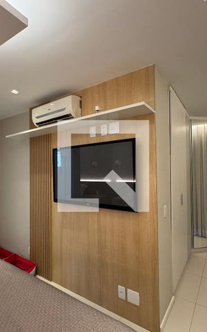 Casa de condomínio à venda com 264m², 4 quartos e 3 vagas Casa de condomínio à venda com 264m², 4 quartos e 3 vagasSuíte 1