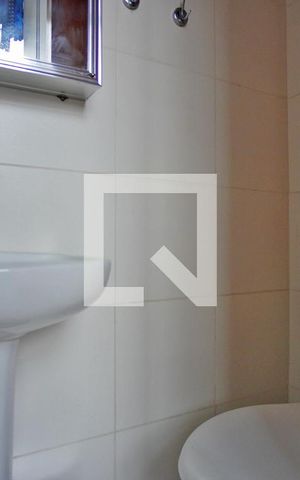 Apartamento à venda com 208m², 4 quartos e 3 vagasBanheiro de Serviço
