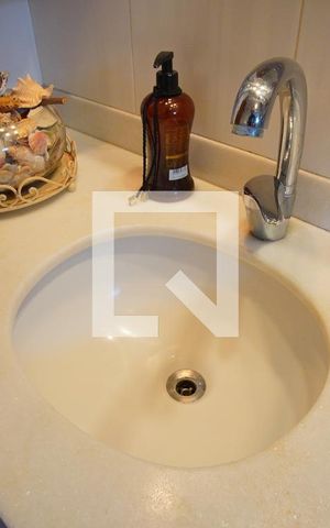 Apartamento à venda com 208m², 4 quartos e 3 vagasBanheiro Corredor