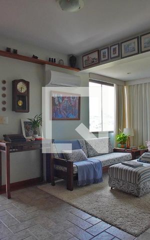 Apartamento à venda com 208m², 4 quartos e 3 vagasSala