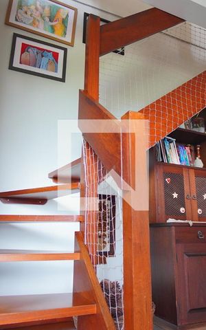 Apartamento à venda com 208m², 4 quartos e 3 vagasEscada - Cobertura