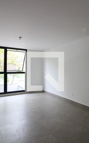 Casa de condomínio à venda com 225m², 3 quartos e 2 vagas Casa de condomínio à venda com 225m², 3 quartos e 2 vagasSala