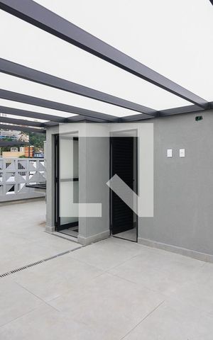 Casa de condomínio à venda com 225m², 3 quartos e 2 vagas Casa de condomínio à venda com 225m², 3 quartos e 2 vagasTerraço