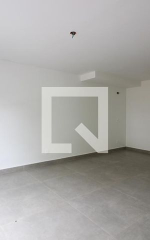 Casa de condomínio à venda com 225m², 3 quartos e 2 vagas Casa de condomínio à venda com 225m², 3 quartos e 2 vagasSala