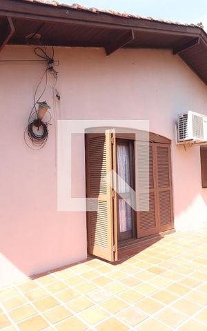 Casa à venda com 290m², 5 quartos e 4 vagasTerraço