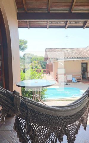 Casa à venda com 290m², 5 quartos e 4 vagasquiosque