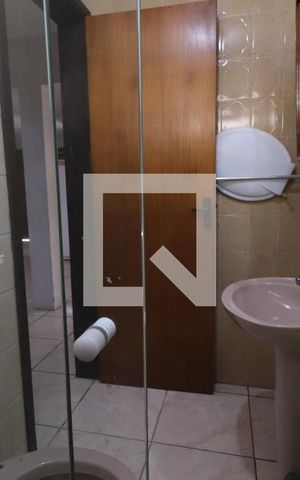 Casa à venda com 290m², 5 quartos e 4 vagasbanheiro 2