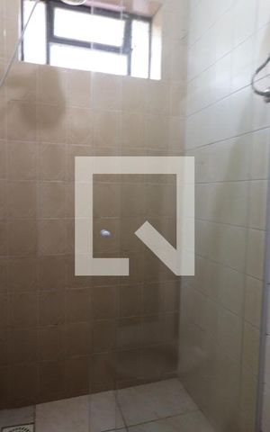 Casa à venda com 290m², 5 quartos e 4 vagasbanheiro 2