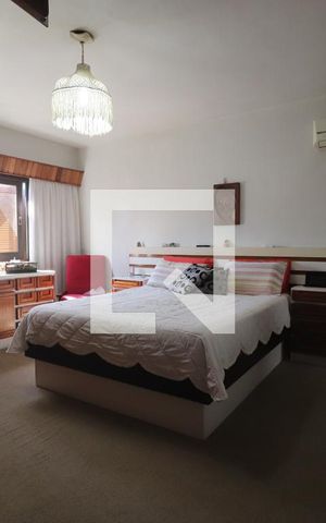 Casa à venda com 290m², 5 quartos e 4 vagasSuíte