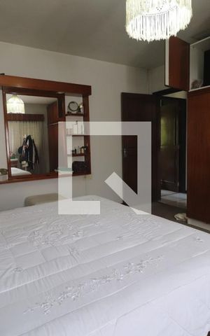 Casa à venda com 290m², 5 quartos e 4 vagasSuíte