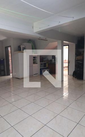 Casa à venda com 290m², 5 quartos e 4 vagasGaragem