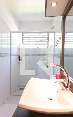 Casa à venda com 290m², 5 quartos e 4 vagasBanheiro 1