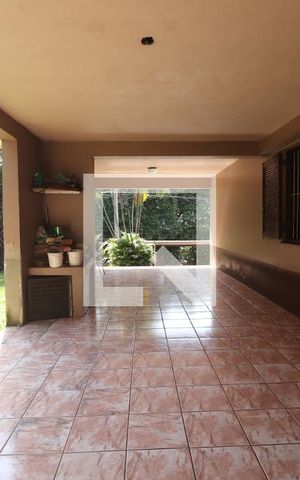 Casa à venda com 290m², 5 quartos e 4 vagasGaragem