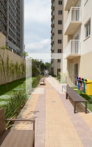 Apartamento à venda com 35m², 2 quartos e sem vagaÁrea comum