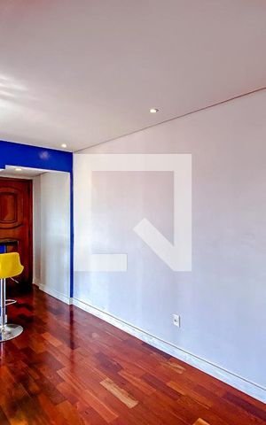 Apartamento para alugar com 77m², 2 quartos e 1 vagaSala