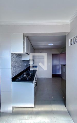 Apartamento para alugar com 77m², 2 quartos e 1 vagaÁrea de Serviço