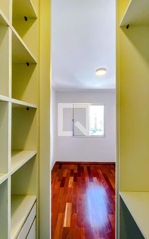 Apartamento para alugar com 77m², 2 quartos e 1 vagaQuarto 1
