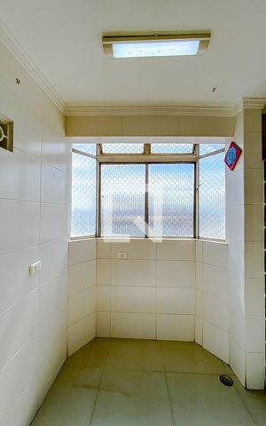Apartamento para alugar com 77m², 2 quartos e 1 vagaÁrea de Serviço