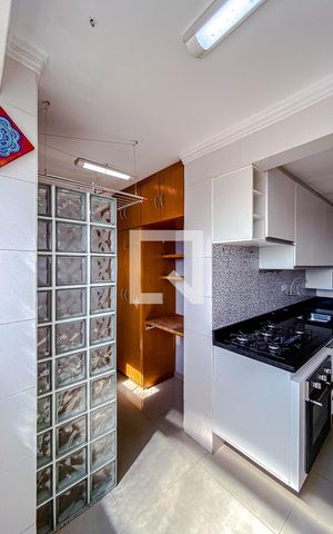 Apartamento para alugar com 77m², 2 quartos e 1 vagaÁrea de Serviço