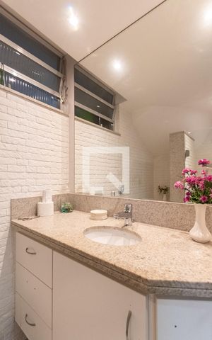 Apartamento à venda com 120m², 4 quartos e 1 vagaBanheiro 1