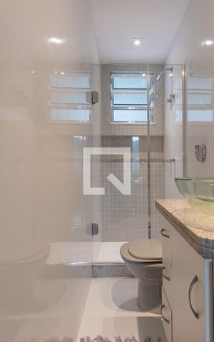Apartamento à venda com 120m², 4 quartos e 1 vagaBanheiro 2