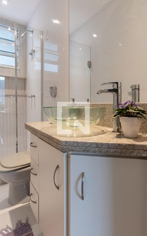 Apartamento à venda com 120m², 4 quartos e 1 vagaBanheiro 2