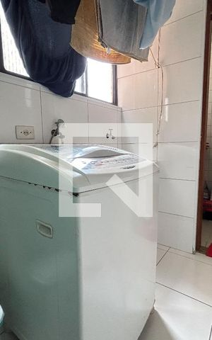 Apartamento à venda com 65m², 2 quartos e 1 vaga Apartamento à venda com 65m², 2 quartos e 1 vagaÁrea de Serviço