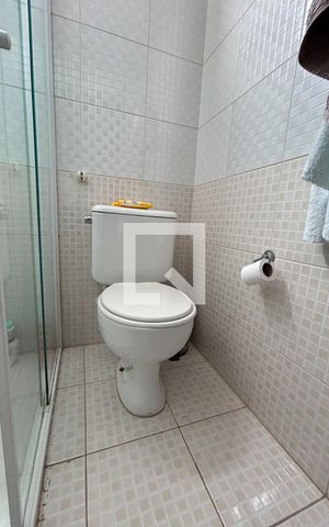 Apartamento à venda com 65m², 2 quartos e 1 vaga Apartamento à venda com 65m², 2 quartos e 1 vagaBanheiro