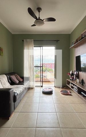Apartamento à venda com 65m², 2 quartos e 1 vaga Apartamento à venda com 65m², 2 quartos e 1 vagaSala