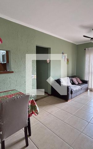 Apartamento à venda com 65m², 2 quartos e 1 vaga Apartamento à venda com 65m², 2 quartos e 1 vagaSala