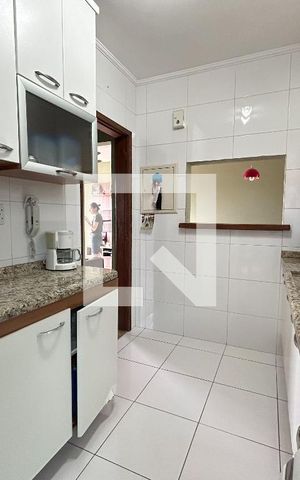 Apartamento à venda com 65m², 2 quartos e 1 vaga Apartamento à venda com 65m², 2 quartos e 1 vagaCozinha