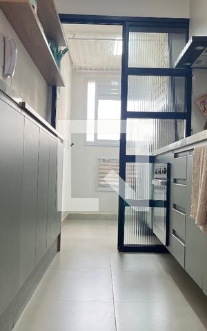 Apartamento à venda com 69m², 2 quartos e 2 vagas Apartamento à venda com 69m², 2 quartos e 2 vagasCozinha