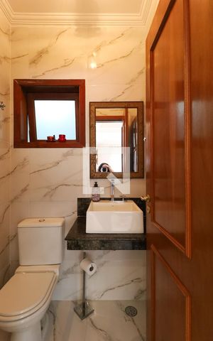 Casa para alugar com 450m², 4 quartos e 4 vagas Casa para alugar com 450m², 4 quartos e 4 vagasLavabo