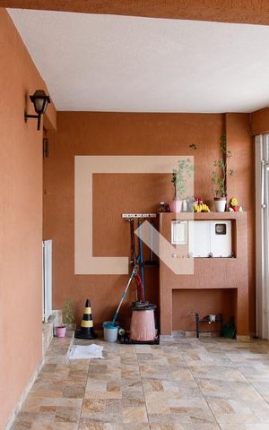 Casa à venda com 214m², 3 quartos e 2 vagasGaragem