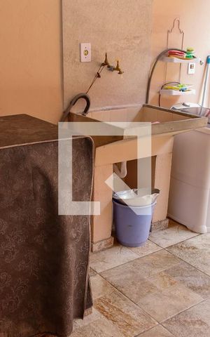 Casa à venda com 214m², 3 quartos e 2 vagasLavanderia