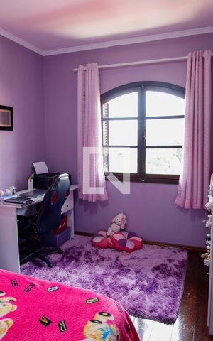 Casa à venda com 214m², 3 quartos e 2 vagasQuarto 1