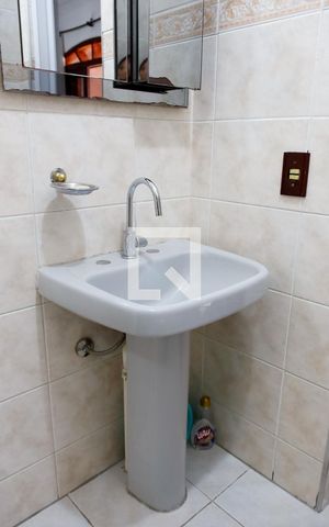 Casa à venda com 214m², 3 quartos e 2 vagasBanheiro da Suíte 3