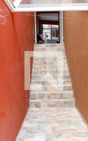 Casa à venda com 214m², 3 quartos e 2 vagasCorredor