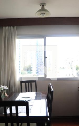 Apartamento para alugar com 57m², 2 quartos e 1 vaga Apartamento para alugar com 57m², 2 quartos e 1 vagaSala