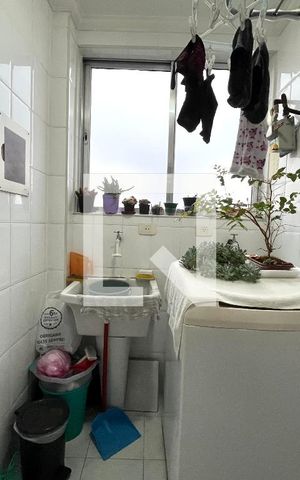 Apartamento à venda com 70m², 2 quartos e sem vaga Apartamento à venda com 70m², 2 quartos e sem vagaÁrea de Serviço